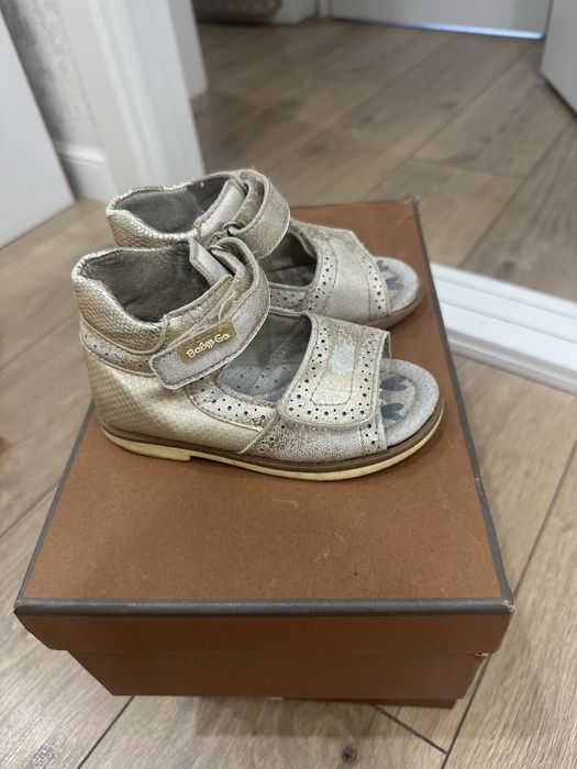 Сандали детские для девочек