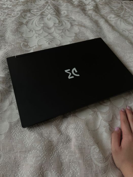 Ноутбук игравой.