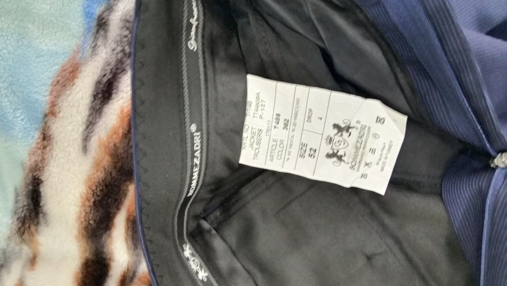 Костюм мужской с брюками и рубашка