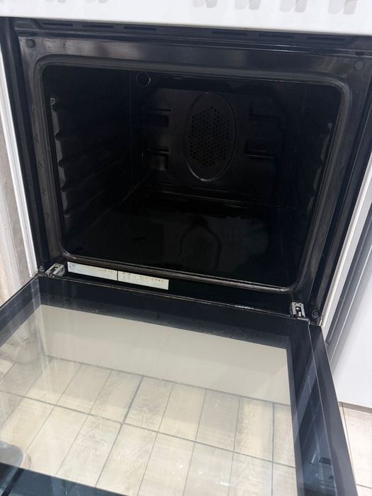 Продам газ плиту