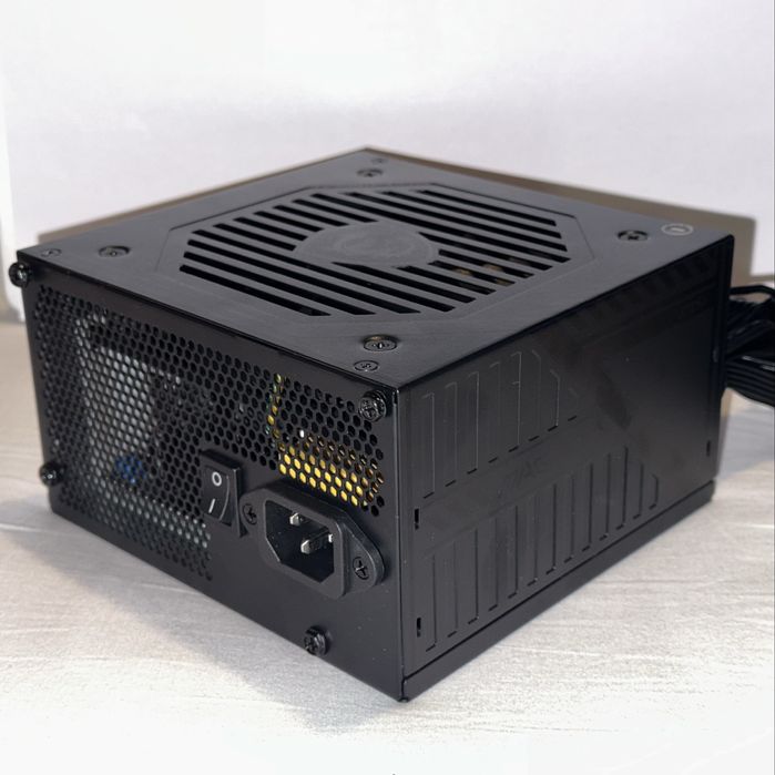 Sursa PC MSI MAG A650BNL, 650W, 80 PLUS Bronze - Aproape noua