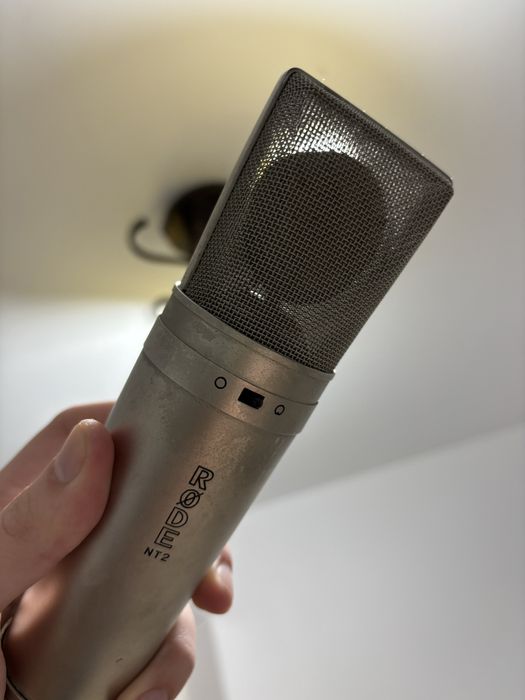 Microfon studio rode nt2 cu capsula de neumann u87