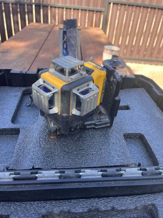 Laser dewalt profesional