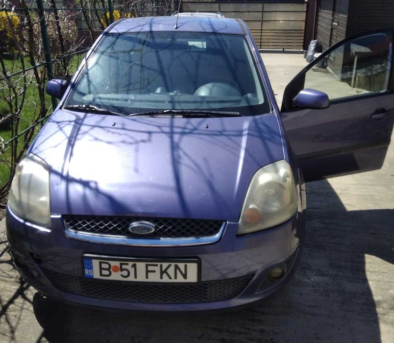 Ford Fiesta 1.6 TDCI  224000 KM reali  1400 EUR negociagil  -stare buna ,consum foarte mic .