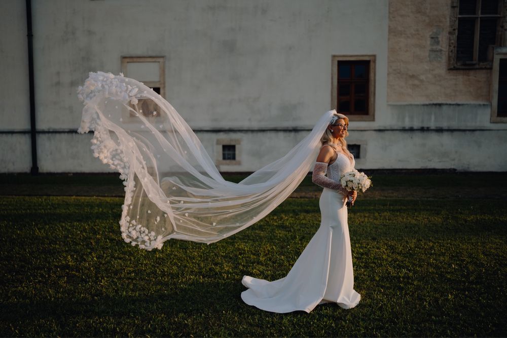 Rochie de mireasă tip sirenă cu corset