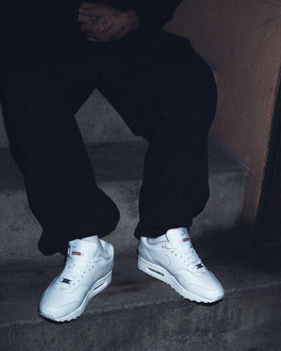 Кроссовки Nike Air max 1 Supreme