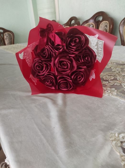 Lentali atirgul buket