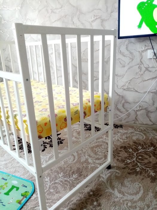 Продам детскую кроватку