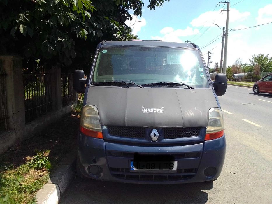Vand RENAULT MASTER 2 duba autoutiliatara cu 7 locuri