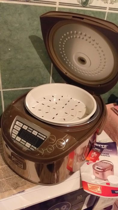 Продаётся Мультиварка Vitesse-599