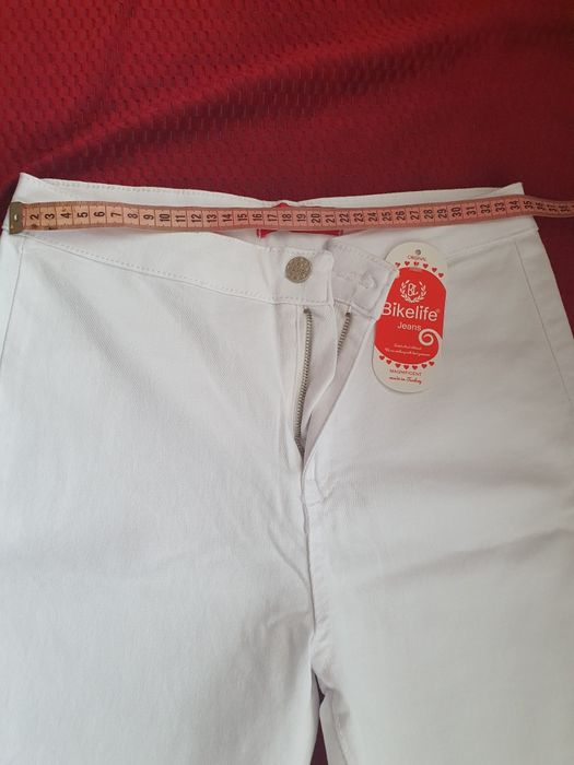 Бял еластичен панталон XL