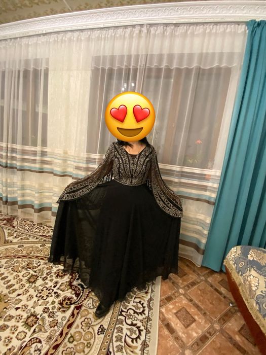 Вечернее платье