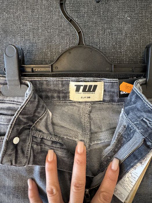 Blugi TW skinny cu talie inalta