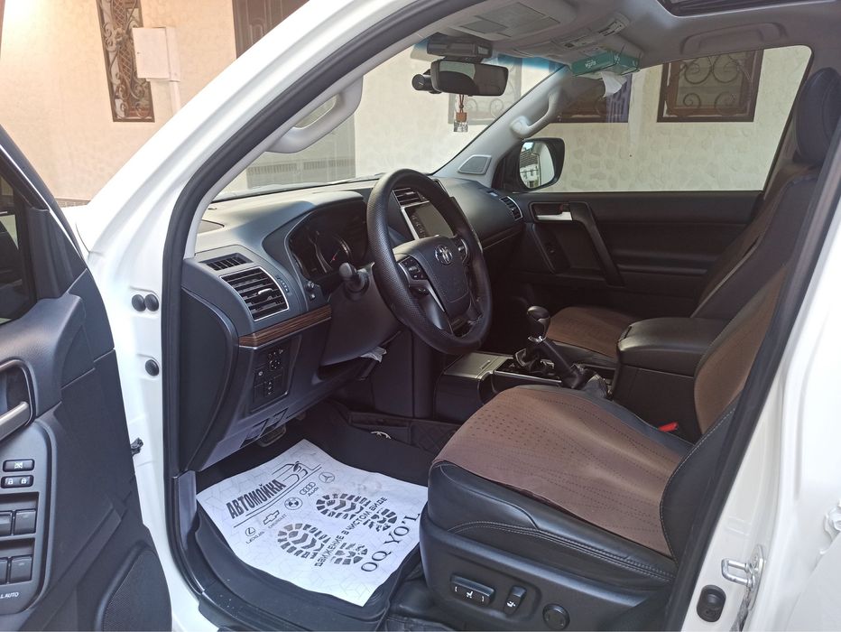 Toyota Land Cruiser 150