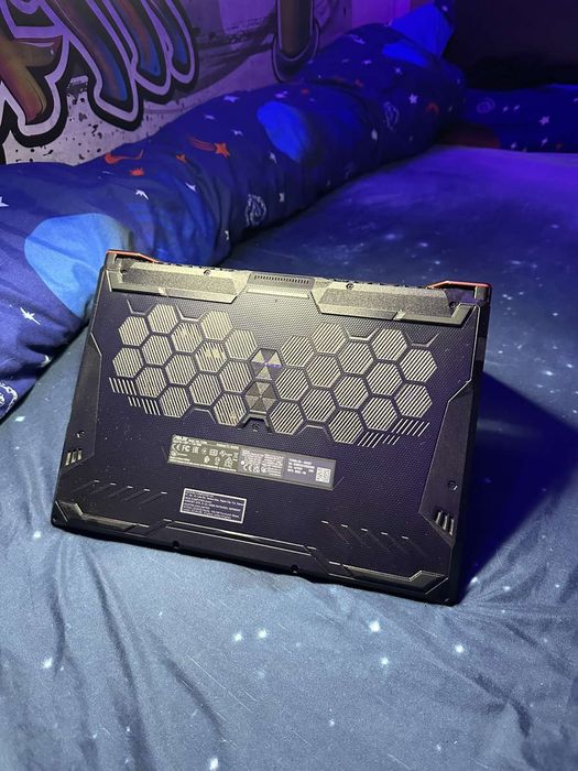 Геймърски лаптоп ASUS TUF F15 FX506L