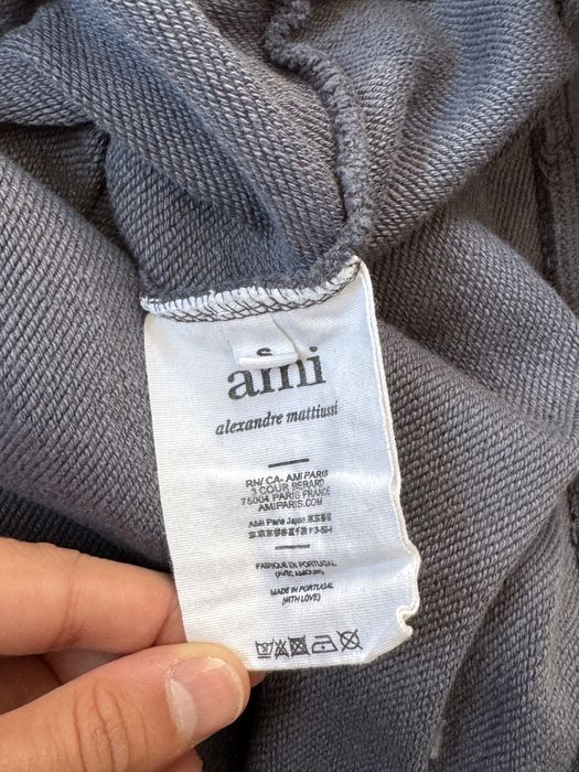 Hoodie на марката Ami Paris