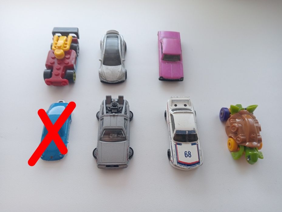 Продаю оригинал лего и хот вилс