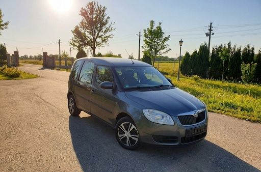 – SKODA Roomster 2010/ 1.4 Benzina

– SKODA Roomster 2010/ 1.4 Benzina