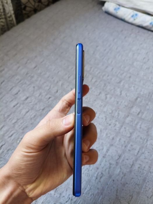 Vivo Y21 телефон