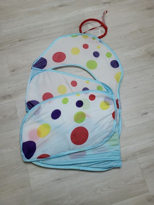 Сухой бассейн с шариками