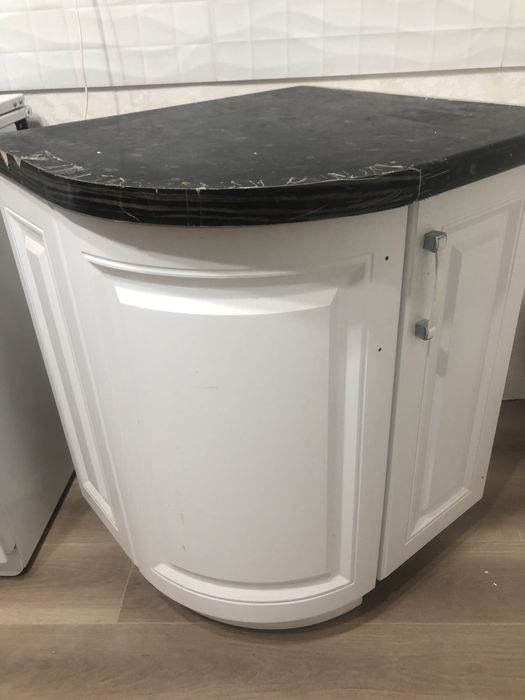 Продается шкаф-тумба