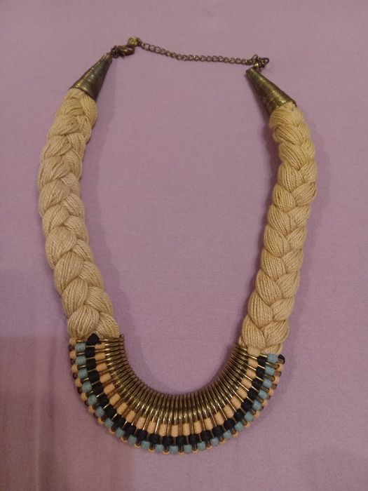 Атрактивни дамски бижута