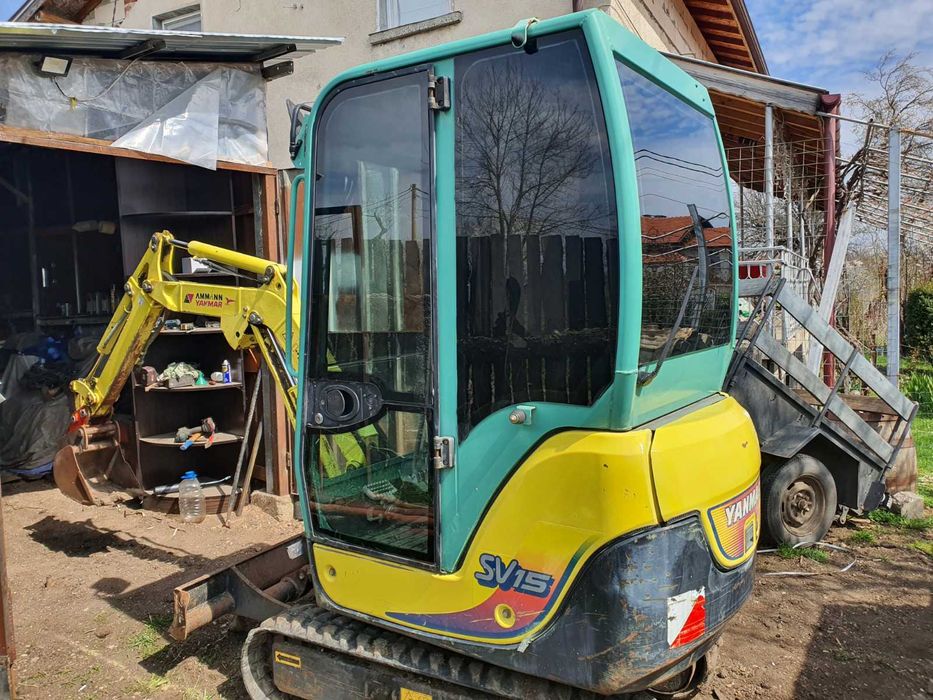 Мини багер за малки изкопи и самосвал