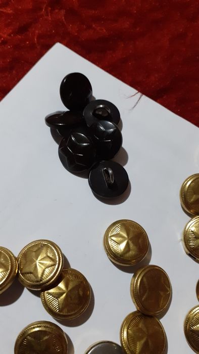 Кокарди,значки,емблеми, копчета и др.