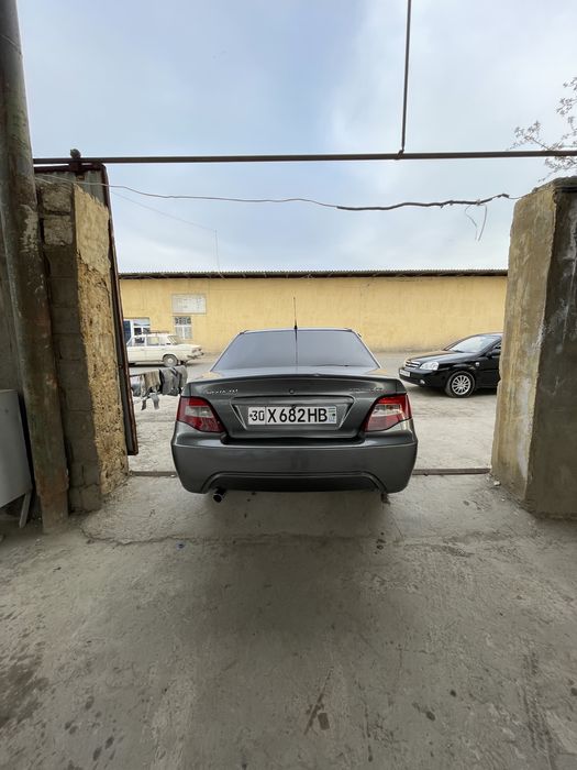 nexia 1.6 kraska ozroq 4 ta yangibalon boslgan harajoti yuq moshin……..