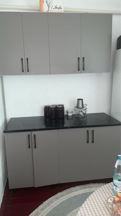 Срочно продам куханный гарнитур