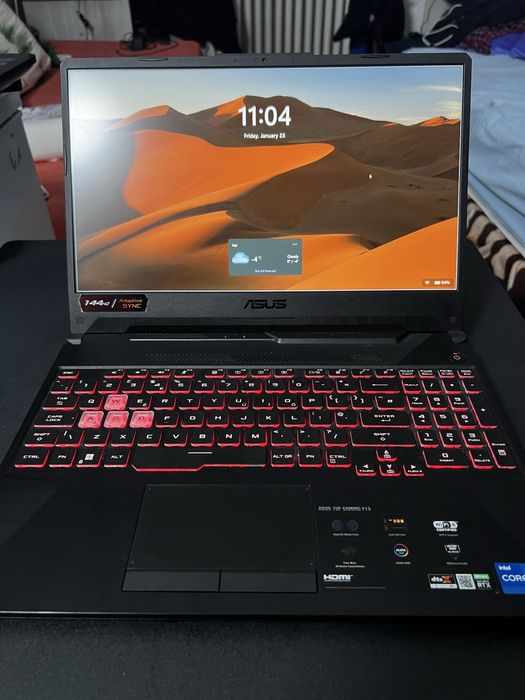 Laptop Gaming Asus f15 24 ram impecabil