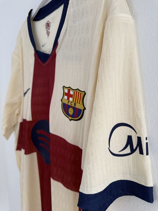 Tricou Barcelona 2026