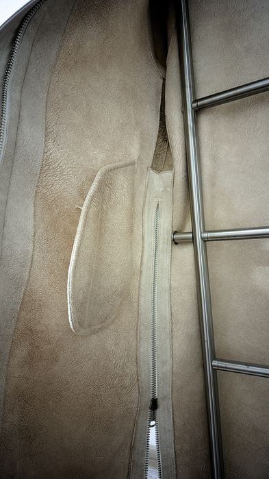 Продаю зимнее белое пальто