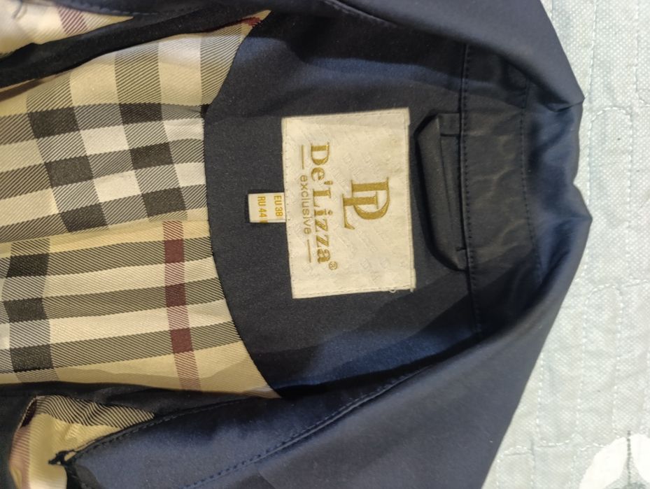 Плащ De'lizza с принтом  Burberry  44 размер