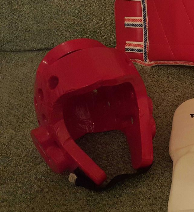 Шлем для тхэквондо