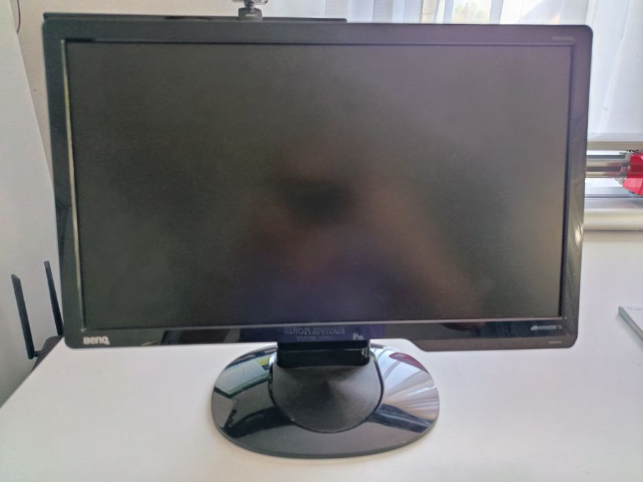 Монитор Benq в рабочем состоянии