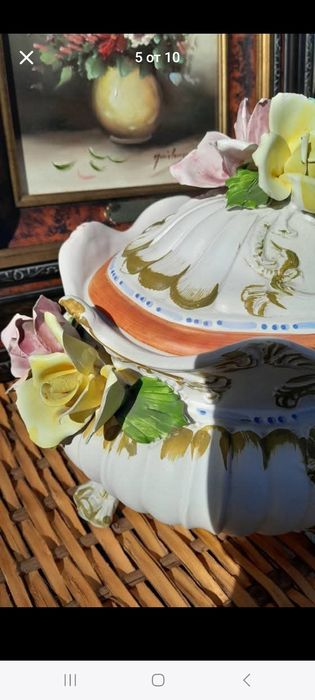 Красива керамична купа с капак