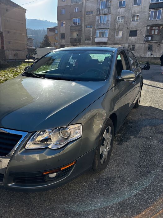 Se vinde Passat b6 1.6 FSI
