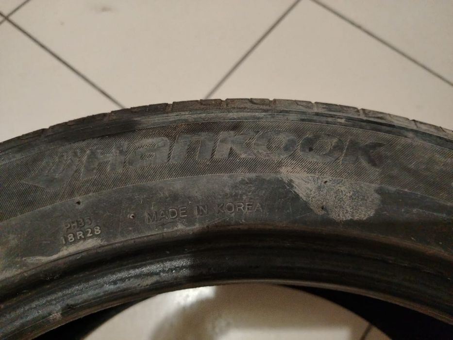 Продам шины б/у 2 шт за 25000