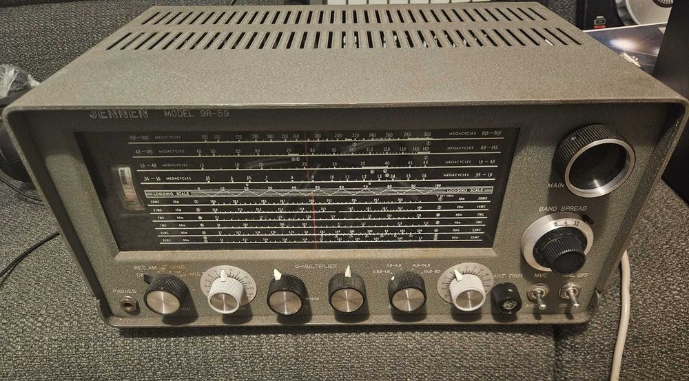 Radio Jennen model 9r 59