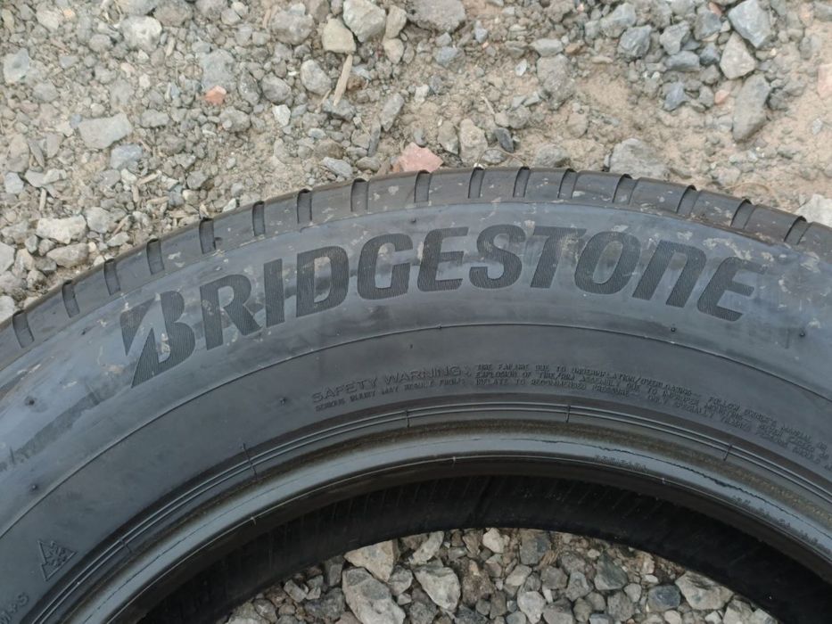 235/65/18 bridgestone