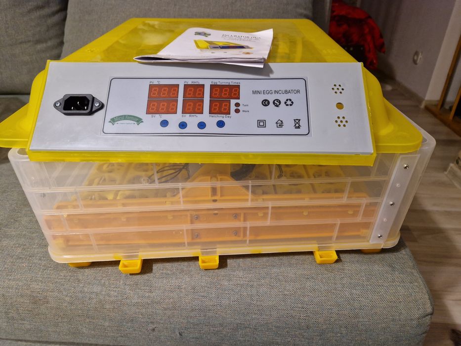 Incubator 48 gaina 132 prepelita automat
