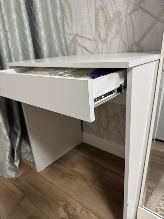 Продам стол письменный