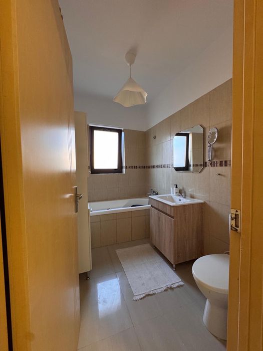 Inchiriez apartament 2 camere ,Dobroesti