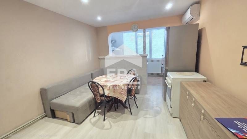 Тристаен обзаведен апартамент под наем, район Аспарухово, Варна