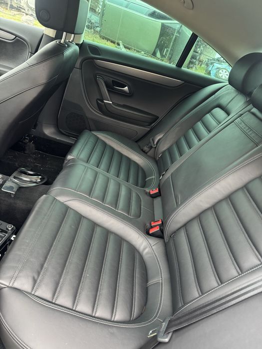 Кожен салон с подгрев от Пасат ЦЦ ( десен волан )