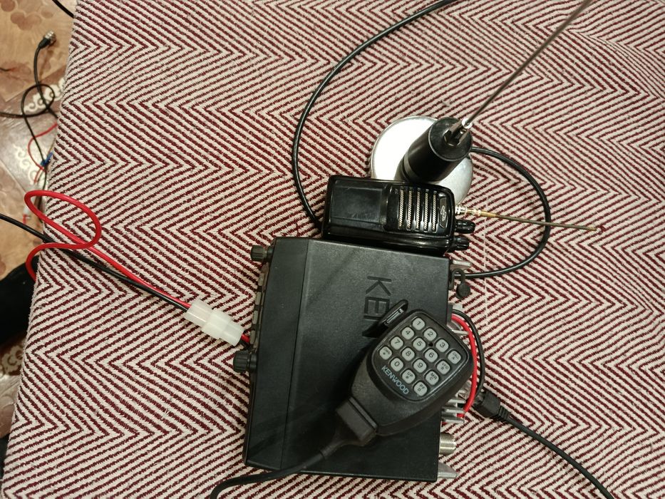 Продам радиостанцию кенвуд