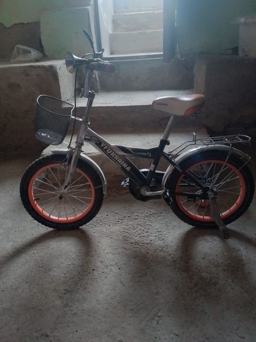 Продаётся детский велосипед и самокат