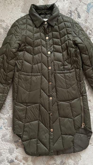 Продам куртку осень , весна