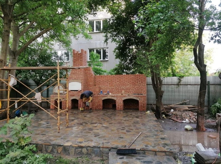 Cuptor țărănesc din cărămidă/gril